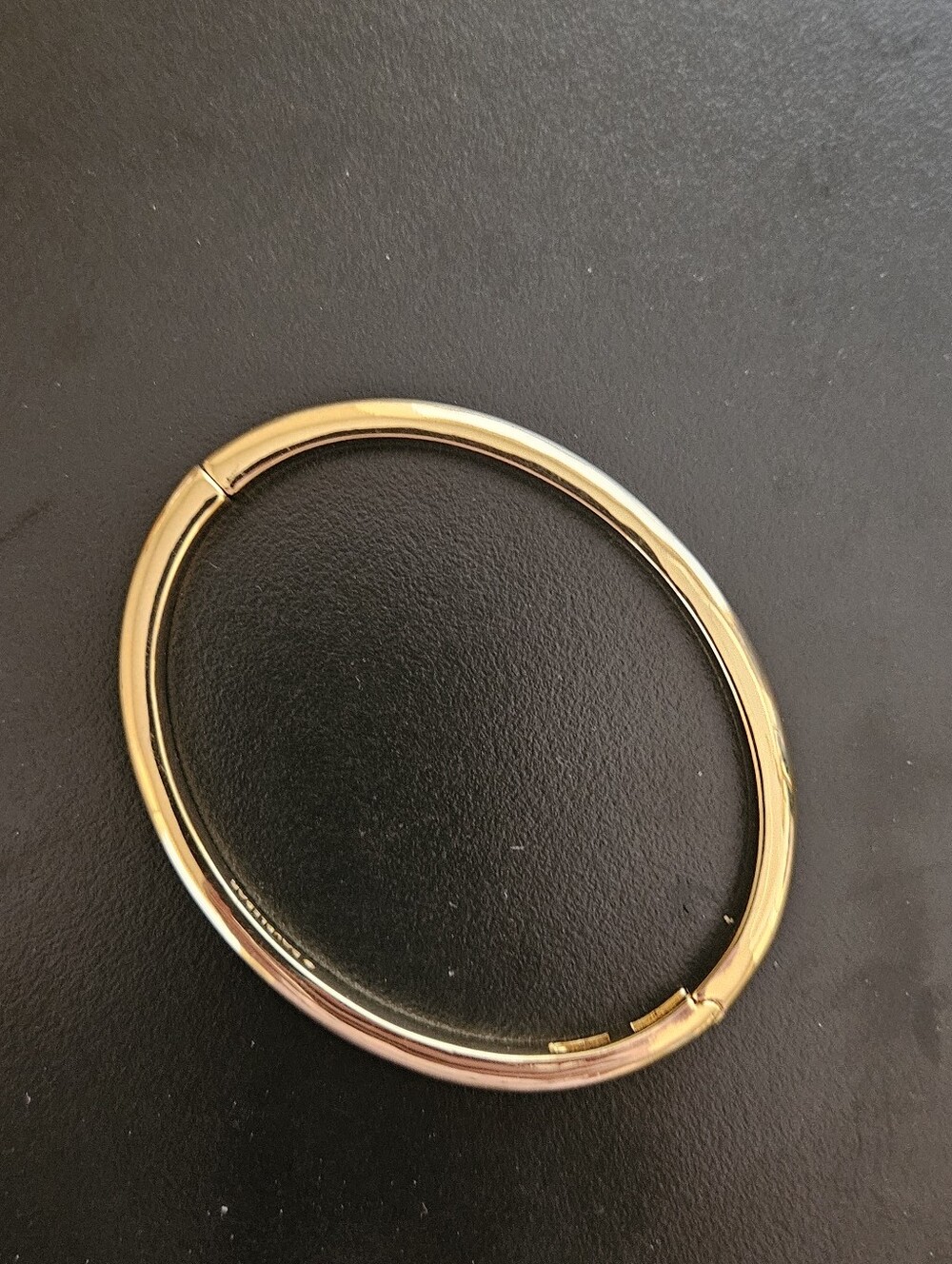 BaubleBar Nadia Classic Hinge Bangle Gold - Picture 3 of 5